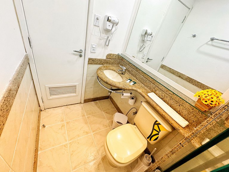 Cozy flat with sea view