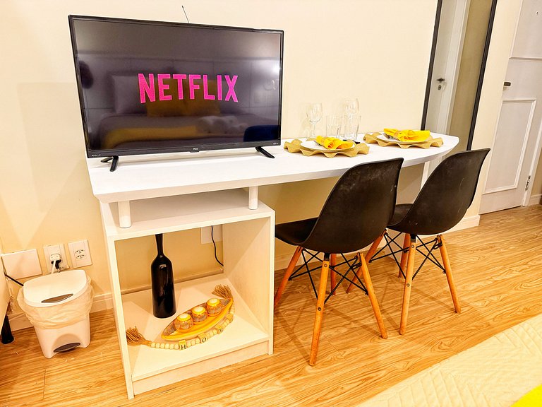 Cozy flat with sea view